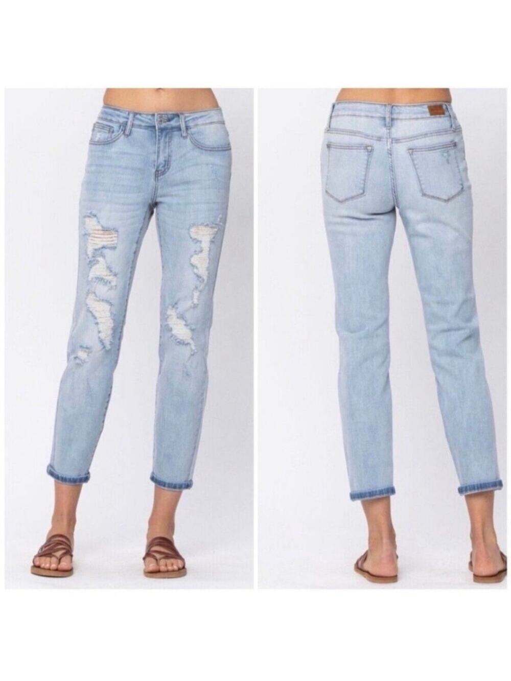 Judy Blue Light Wash Distressed Boyfriend Fit Jeans 15/32 NWT JB8878